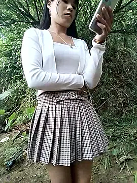 Snapshot of gugu0022 chatting on April 27, 10:24 am gugu0022 online show from April 27, 10:24 am