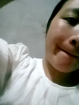 Snapshot of Micky_baby chatting on April 17, 1:14 pm Micky baby online show from April 17, 1:14 pm