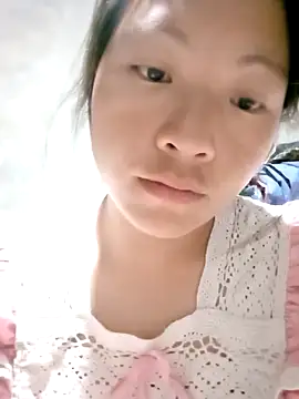 Snapshot of Micky_baby chatting on April 25, 9:23 pm Micky baby online show from April 25, 9:23 pm