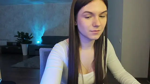 luna lust 212 online show from April 2, 2:47 pm