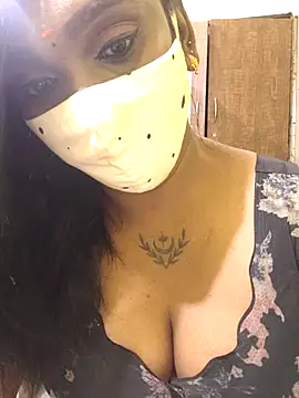 Dharshini98 online show from March 6, 7:21 pm