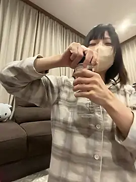 mayumichan13 online show from April 5, 8:50 pm