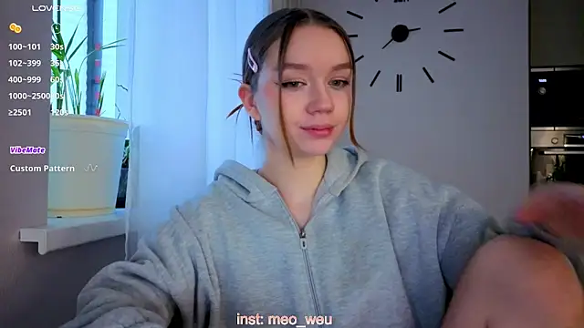 Snapshot of me_liss chatting on November 15, 6:22 am me liss online show from November 15, 6:22 am