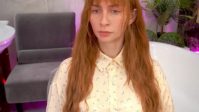 Nicol Moonn online show from April 15, 8:42 pm