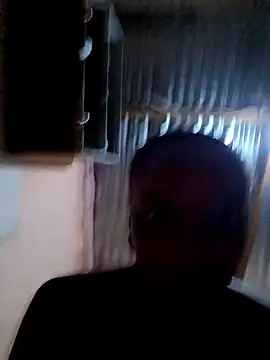Snapshot of Beverlygurlx6 chatting on February 22, 4:24 am Beverlygurlx6 online show from February 22, 4:24 am