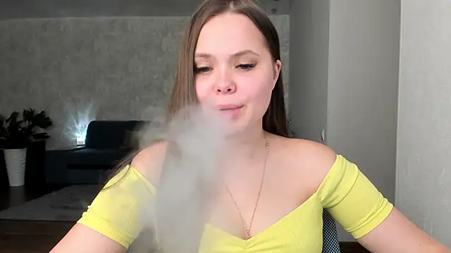 Snapshot of Kira_love_81 chatting on April 29, 5:30 pm Kira love 81 online show from April 29, 5:30 pm