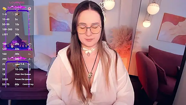 Snapshot of EmmaBloomm chatting on January 10, 9:30 pm EmmaBloomm online show from January 10, 9:30 pm