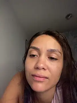 carolsapequinha online show from February 11, 11:15 am