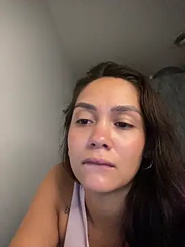 carolsapequinha online show from April 10, 11:26 am