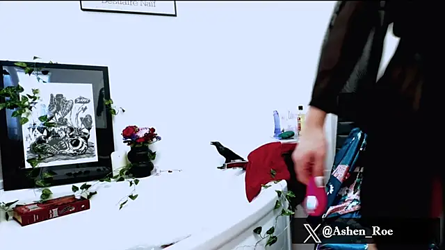 AshenRoe online show from March 23, 6:12 pm