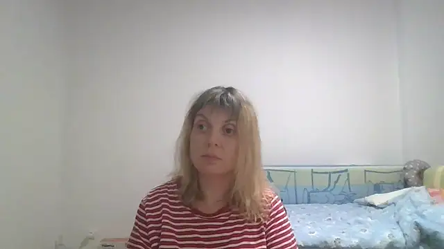 Snapshot of CherieAdair chatting on November 12, 8:19 pm CherieAdair online show from November 12, 8:19 pm