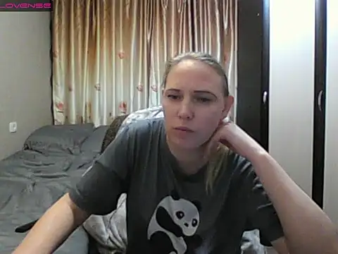 JenniDeep online show from March 25, 5:30 pm