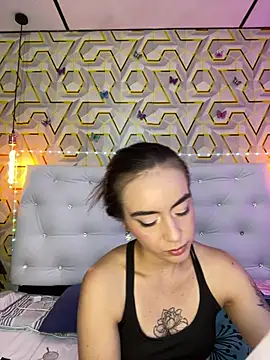 Snapshot of MelanyyJhonson15 chatting on April 23, 3:08 am MelanyyJhonson15 online show from April 23, 3:08 am