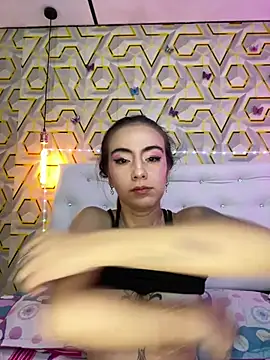 Snapshot of MelanyyJhonson15 chatting on April 30, 3:13 am MelanyyJhonson15 online show from April 30, 3:13 am