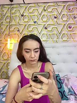 Snapshot of MelanyyJhonson15 chatting on May 28, 8:17 pm MelanyyJhonson15 online show from May 28, 8:17 pm