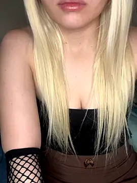 Snapshot of ruskalida chatting on November 13, 4:44 am ruskalida online show from November 13, 4:44 am