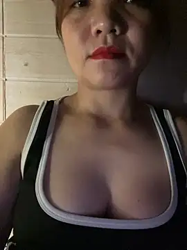 Snapshot of Diana-sexyy chatting on April 23, 2:41 pm Diana-sexyy online show from April 23, 2:41 pm
