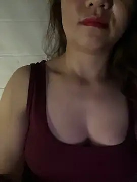 Snapshot of Diana-sexyy chatting on April 29, 11:00 pm Diana-sexyy online show from April 29, 11:00 pm