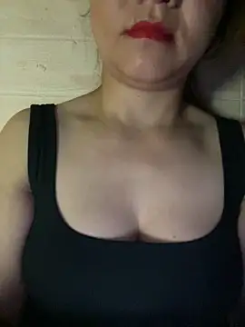 Snapshot of Diana-sexyy chatting on June 6, 10:03 pm Diana-sexyy online show from June 6, 10:03 pm