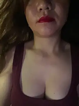 Snapshot of Diana-sexyy chatting on June 8, 9:48 pm Diana-sexyy online show from June 8, 9:48 pm