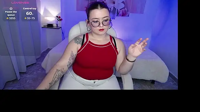 selene rouse  online show from February 7, 10:46 pm