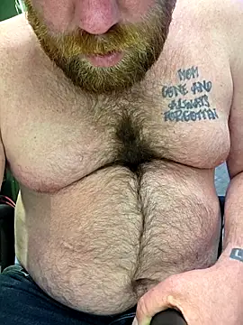 Snapshot of Txweld69 chatting on January 17, 1:21 am Txweld69 online show from January 17, 1:21 am