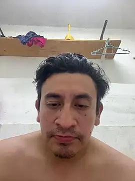 manrrique4567 online show from February 13, 1:12 am