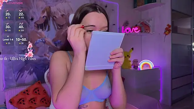 CheekySashaCharm online show from December 2, 6:08 am