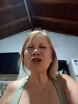 SexyMilf1211 online show from March 28, 2:27 pm