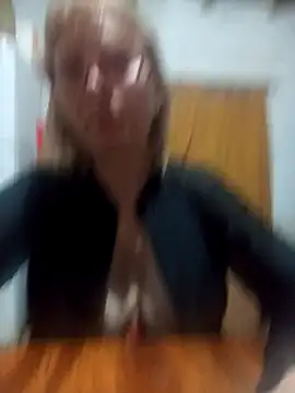 Snapshot of SexyMilf1211 chatting on May 6, 11:54 pm SexyMilf1211 online show from May 6, 11:54 pm