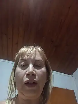 Snapshot of SexyMilf1211 chatting on June 22, 11:29 am SexyMilf1211 online show from June 22, 11:29 am