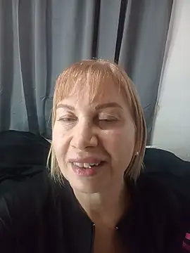 Snapshot of SexyMilf1211 chatting on June 23, 2:04 pm SexyMilf1211 online show from June 23, 2:04 pm