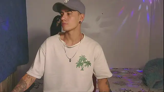 Snapshot of kilyan_wow chatting on November 13, 9:14 pm kilyan wow online show from November 13, 9:14 pm