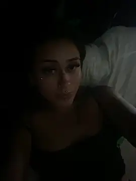 Snapshot of Felinamiau chatting on February 18, 2:51 am Felinamiau online show from February 18, 2:51 am