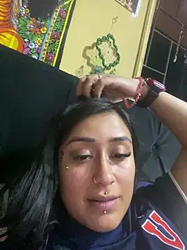 Snapshot of Felinamiau chatting on March 18, 2:26 am Felinamiau online show from March 18, 2:26 am