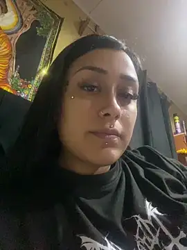 Snapshot of Felinamiau chatting on March 27, 4:29 am Felinamiau online show from March 27, 4:29 am