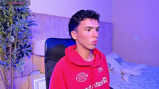 Snapshot of Seab_trooy chatting on November 15, 4:32 am Seab trooy online show from November 15, 4:32 am