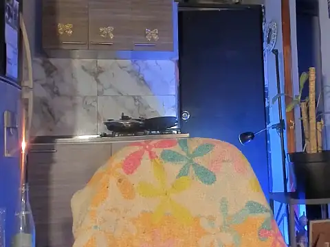 aprille15 online show from April 23, 2:24 am