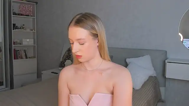 elldiana online show from March 3, 5:24 am