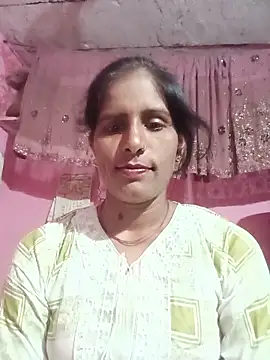 Snapshot of Pirvesh_singh chatting on May 18, 7:41 pm Pirvesh singh online show from May 18, 7:41 pm
