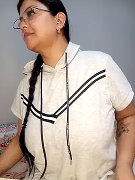 Snapshot of CelesteAlvarez1989 chatting on January 14, 6:19 am CelesteAlvarez1989 online show from January 14, 6:19 am