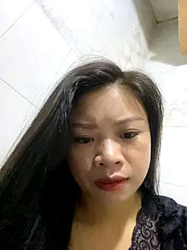 Snapshot of sara-xx chatting on November 15, 1:58 am sara-xx online show from November 15, 1:58 am