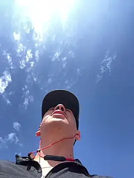 algila08 online show from March 8, 5:39 pm