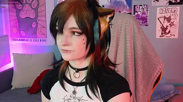 vronnier online show from April 14, 3:18 pm