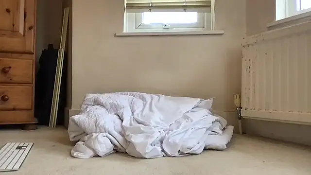 boyinsocks online show from January 8, 9:55 am