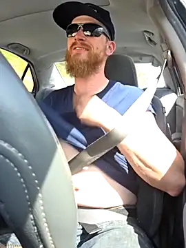 Snapshot of Redheadstud chatting on April 1, 6:16 pm Redheadstud online show from April 1, 6:16 pm