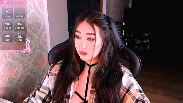 Emma Uilson online show from February 9, 12:25 am