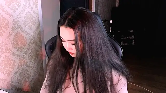 Emma Uilson online show from March 21, 4:54 pm