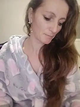Snapshot of CrazyMaya39 chatting on April 20, 9:27 pm CrazyMaya39 online show from April 20, 9:27 pm