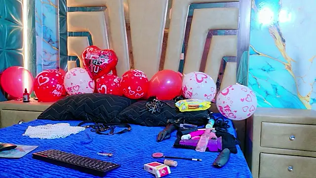 lunabustygirl online show from February 13, 8:16 pm